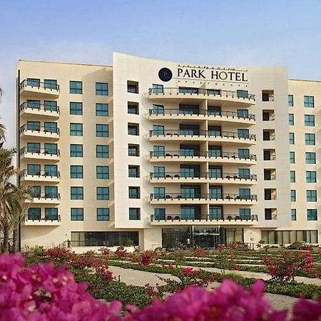 Park Apartments Dubai,An Edge By Rotana Hotel Exterior photo